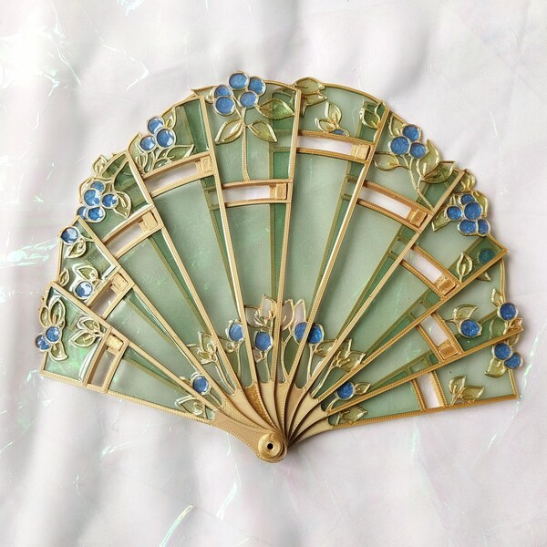 Blueberry hand fan